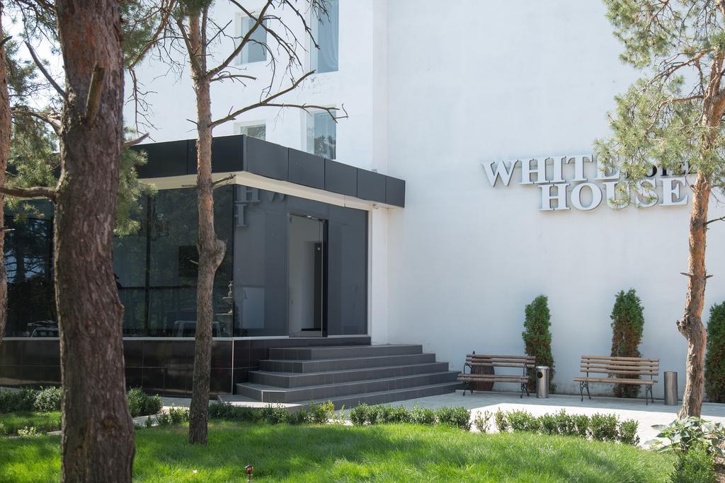 Hotel White House Brg קובלבו מראה חיצוני תמונה